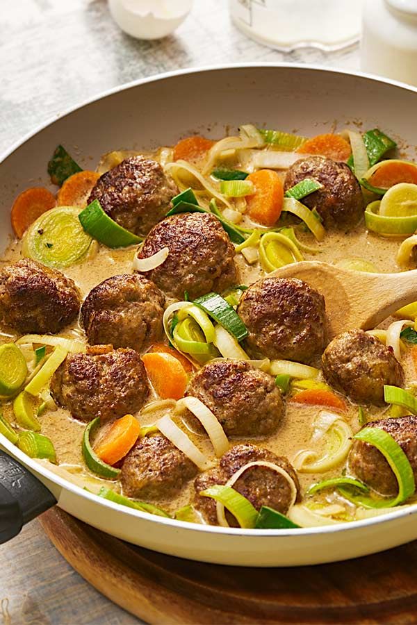 HACKBÄLLCHEN AN SCHLEMMERSAUCE - rezepte - lecker rezepte